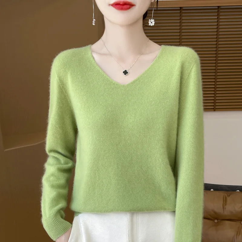 เสื้อคาร์ดิแกนคอวีสีพื้นแขนยาวแบบใหม่สำหรับผู้หญิง