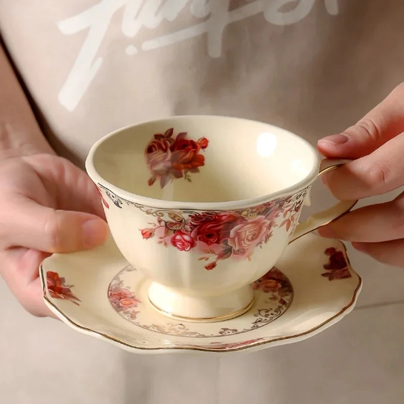 Blooming Roses Painted Mugs Porcelain Cup&saucer Golden Edge Coffee Mug Dining Table Afternoon Tea Teacup Fruits Juice Cup