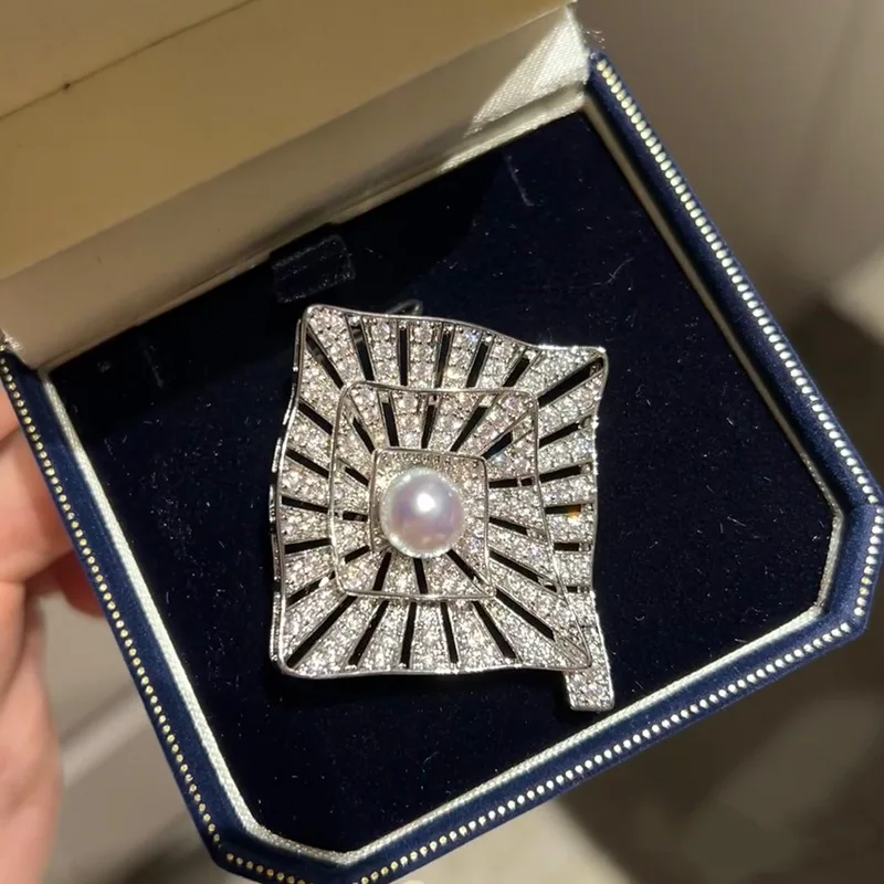 2024 Vintage Zircon Geometric Maze Brooches Delictate Freshwater Pearl Square Corsage for Women's Clothing Accessories Jewelry