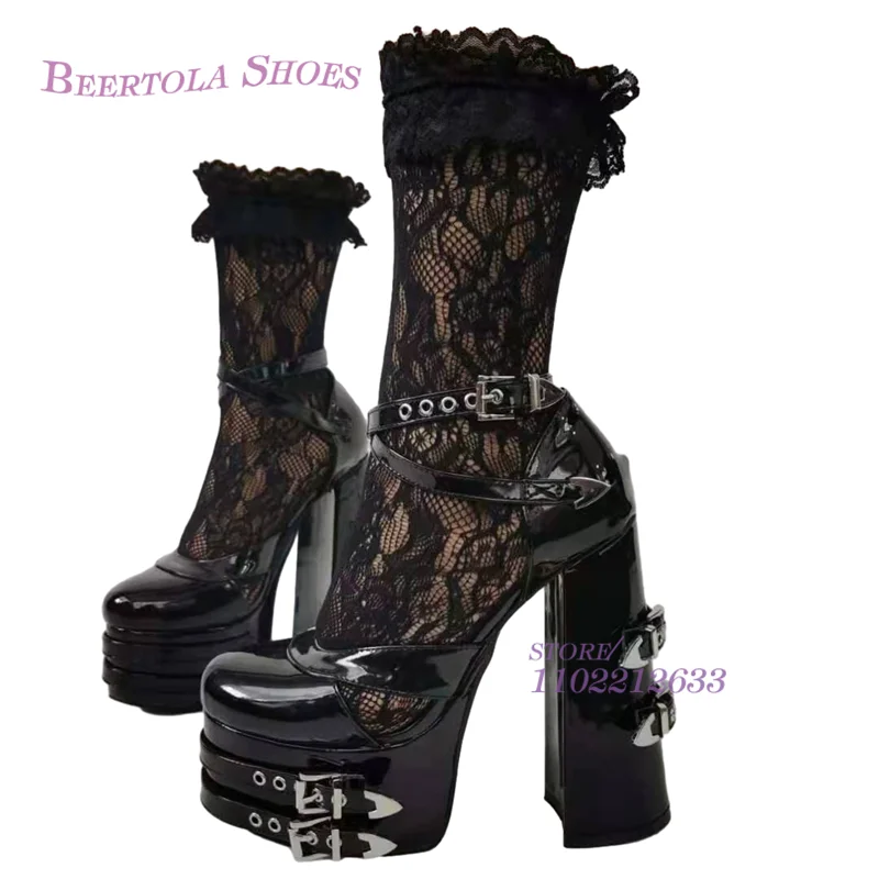 Sandali in pelle verniciata nera a doppia piattaforma per ragazze Sexy fibbia per rivetti in metallo tacchi grossi decorativi scarpe da festa vuote