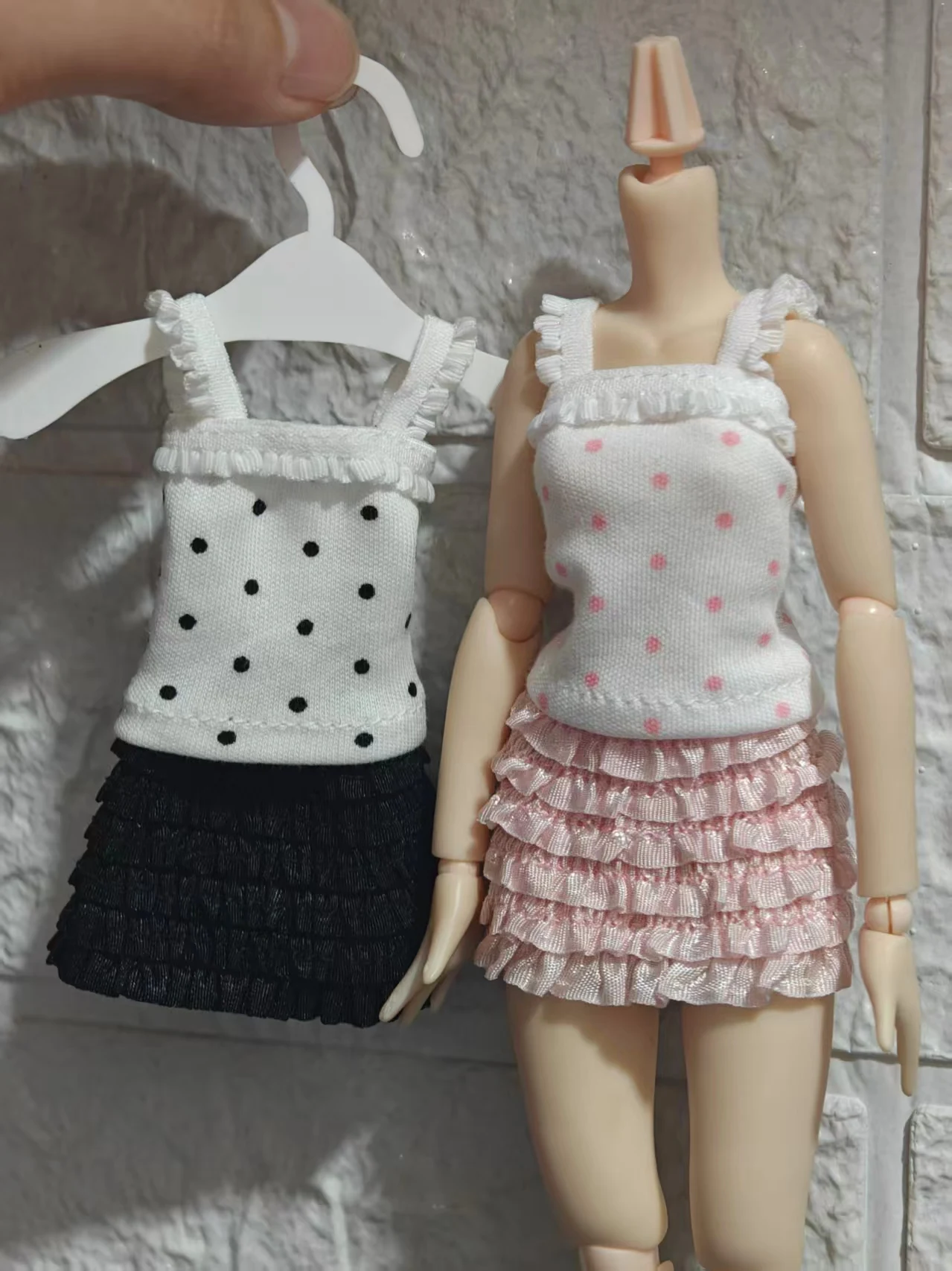 Комплект одежды для кукол Blythe Ob24 22 Azone: топ-камизоль в горошек с рюшами, многоярусная юбка, ручная работа, комплект с оборками и юбкой-тортом