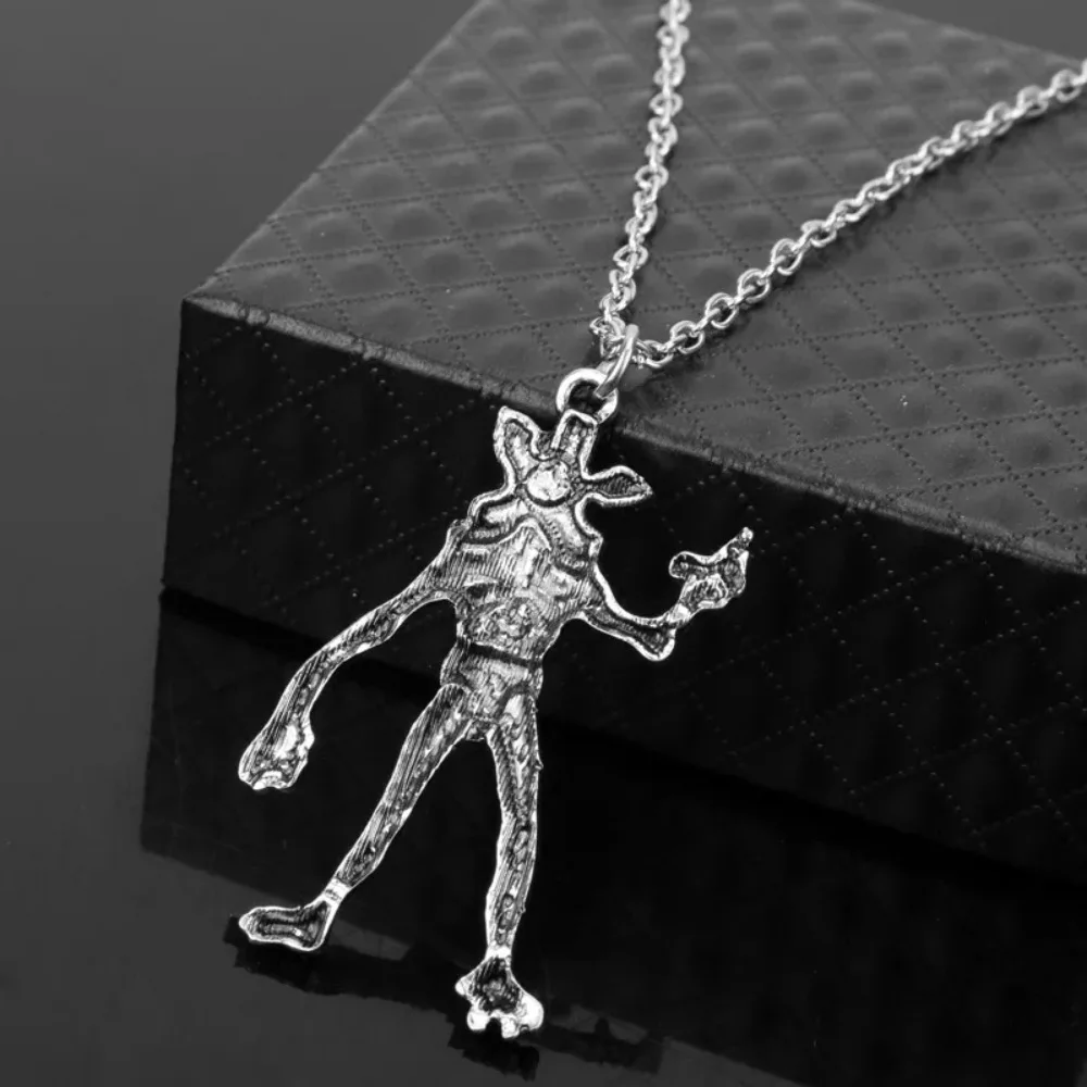 Movie New Stranger Necklace Demodog Demogorgon Monster Alloy Pendant Necklace Cosplay Jewelry Prop for Men Women Gifts