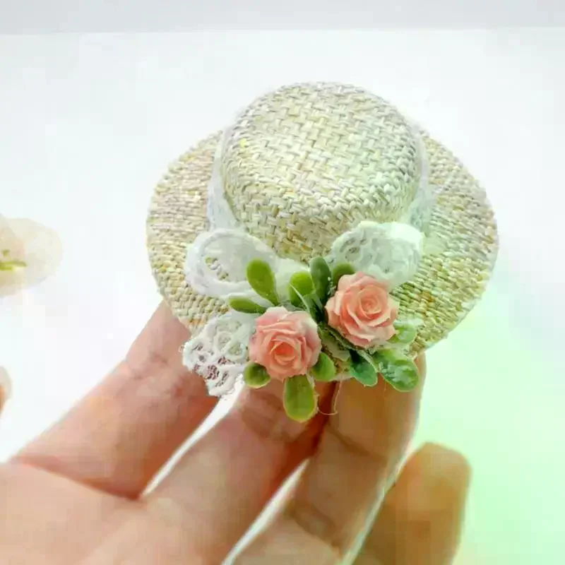 1Pcs Mini Handcrafted Straw Sun Hat Perfect for Dollhouse Summer Scene Decor
