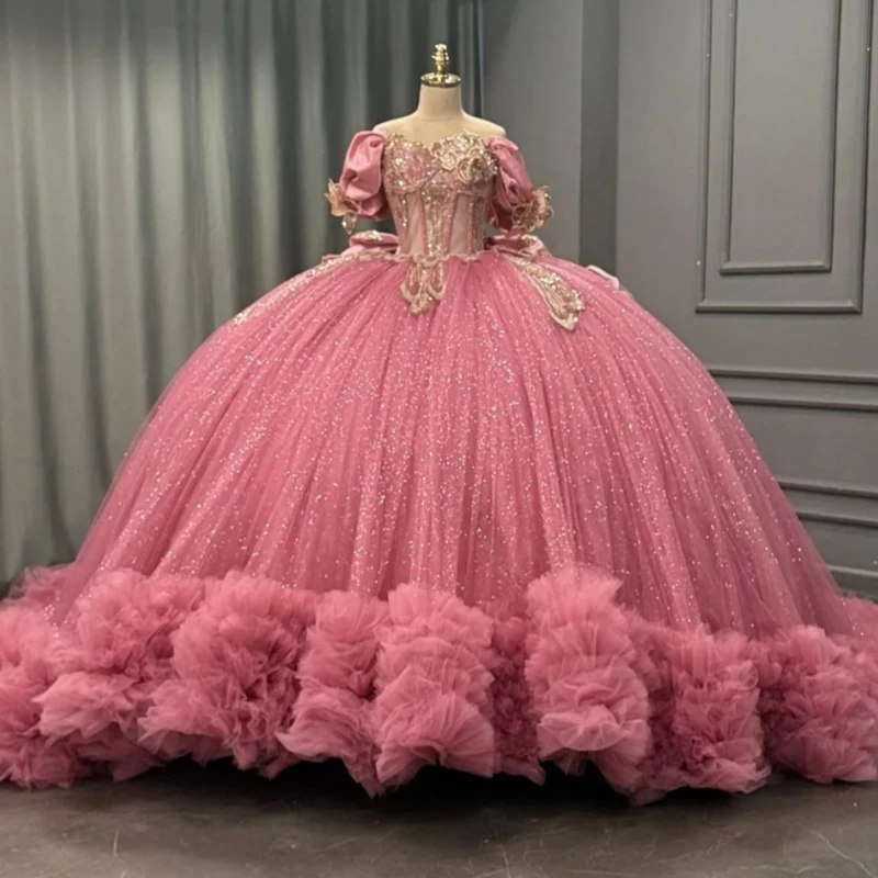 

Розово-красные блестящие платья для квинсеаньеры с открытыми плечами, аппликациями, кружевом, бисером, кристаллами, бантом, многоярусным тюлем и корсетом для вечеринки, дня рождения, Sweet 16