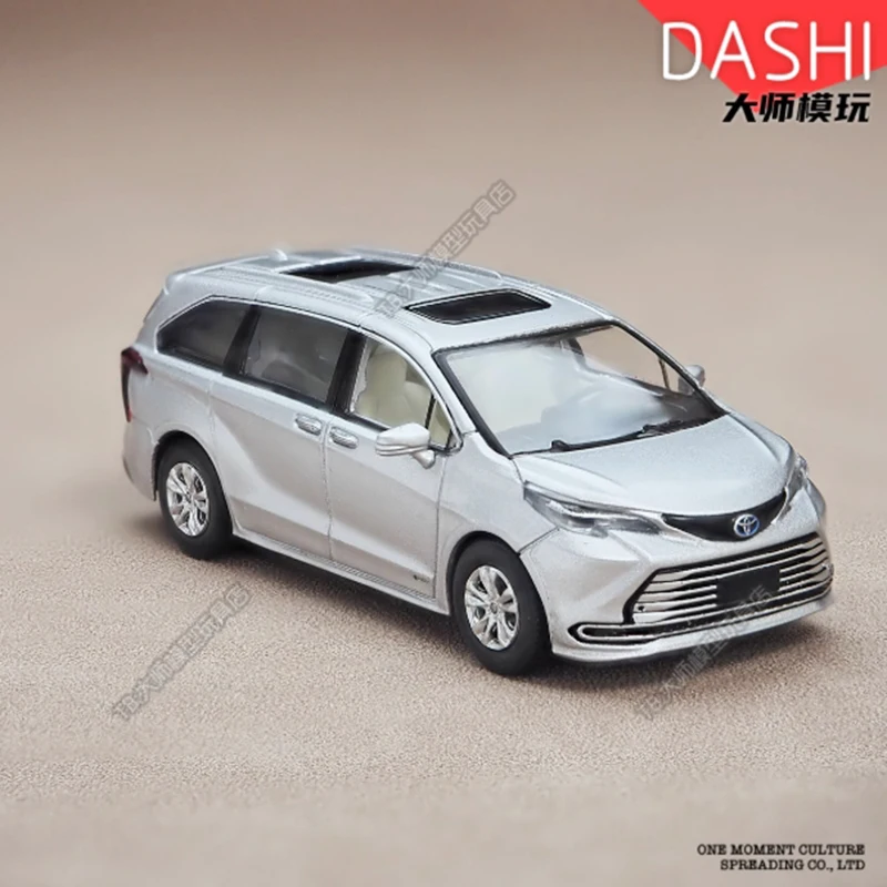 MASSDI Diecast 1:64 مقياس سيينا MPV مربية سيارة سبيكة محاكاة نموذج سيارة الكبار الاطفال جمع الديكور هدية العرض