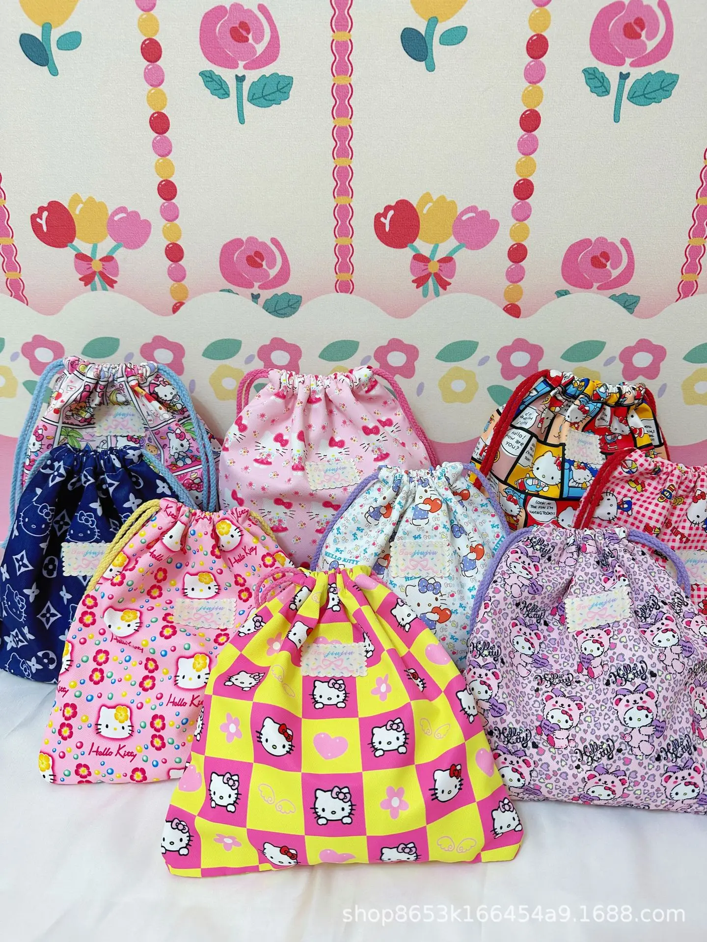 

Sanrio Hello Kitty Bundle Pocket Cute Bow Drawstring Bundle Pocket Makeup Storage Bag Travel Bag Large Holiday Gift