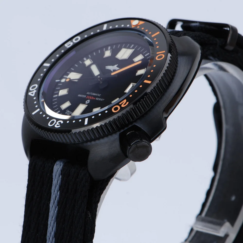 ساعة غواص رجالية من HEIMDALLR 45 ملم ساعة يد ميكانيكية أوتوماتيكية على شكل سلحفاة سوداء 20ATM مقاومة للماء C3 إطار سيراميك NH35 مضيء