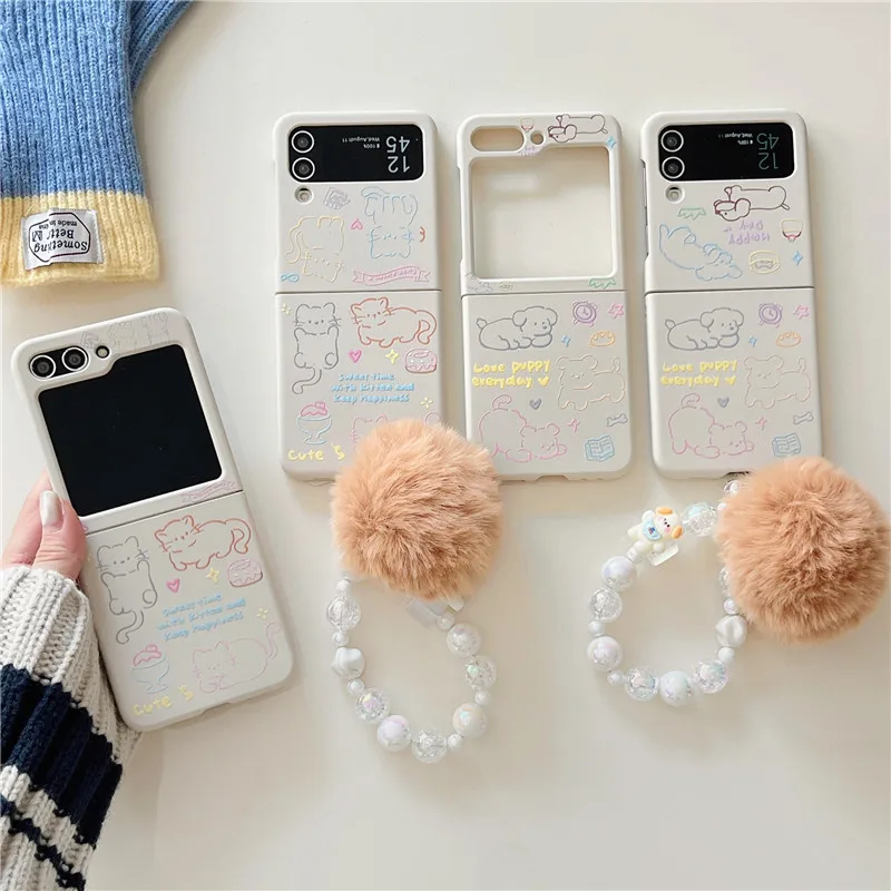 Cartoon Hand Drawn Dog Cat Bracelet Chain Phone Case For Samsung Galaxy Z Flip 3 4 5 Z Flip5 ZFlip5 Shockproof Back Cover