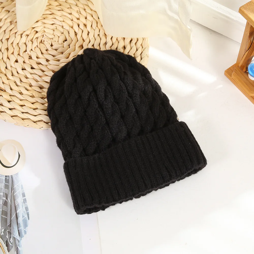 New Women\'s Winter Hat 2023 Beanie Hats For Women Knit Cap Fashion Warm Wool Couple Cap Bonnet Woman Winter Twist Female Bonnet