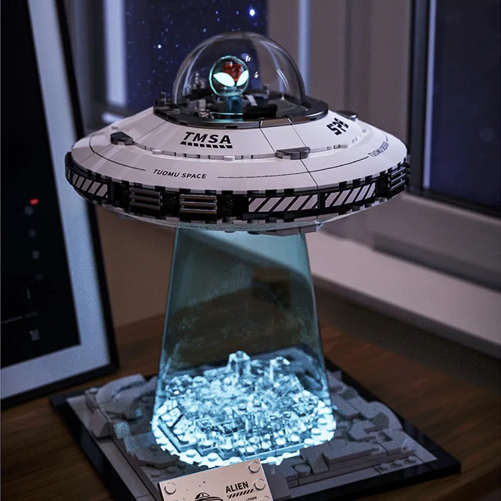 Technical Spaceship Space UFO Spacecraft Lighting Buildings Sets, 601PCS City Aircraft Model Buildings Blocks Gift for Adults