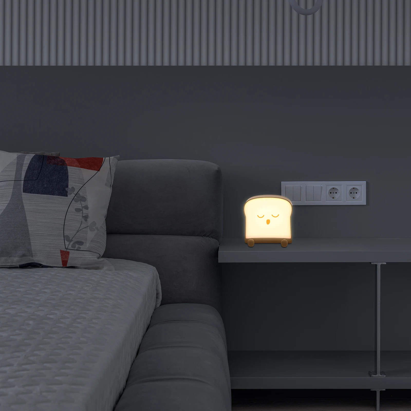 

Double Sided Glowing Night Light USB Rechargeable Silica Gel Led Cartoon Toast Shaped Decor Practical Gift Idea