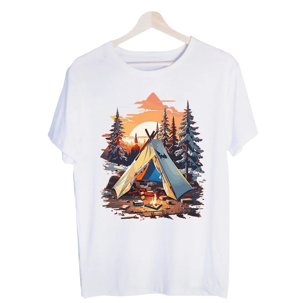 Men's Camping Tent and Sunset Graphic Tee, Short Sleeve Crew Neck T-Shirt for Outdoor Casual and Adventure Outfits