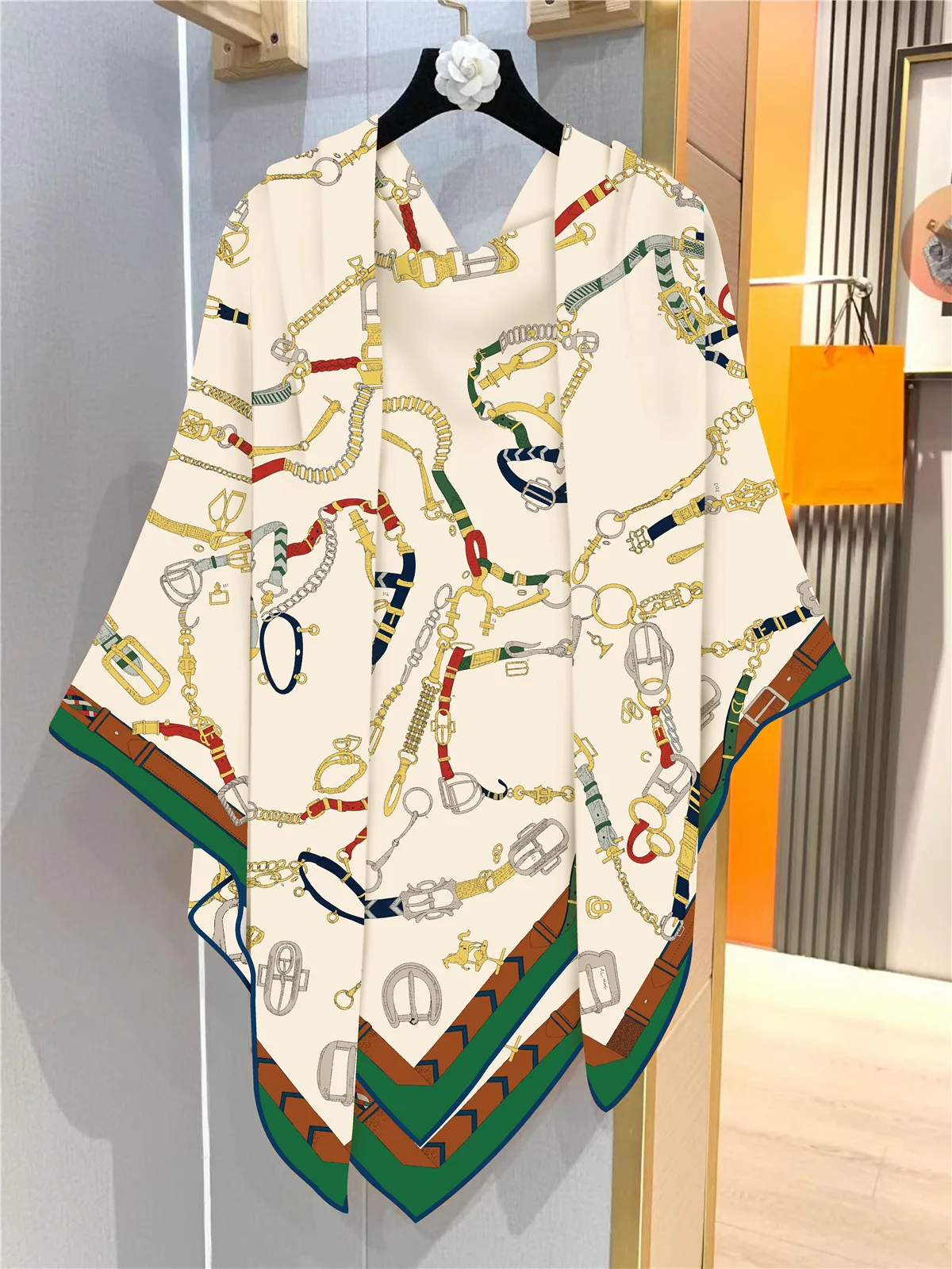 

Женский мягкий теплый шарф из искусственной шелковой шерсти 130x130 см, большой элегантный подарок для повседневной вечеринки, путешествий, модная элитная накидка