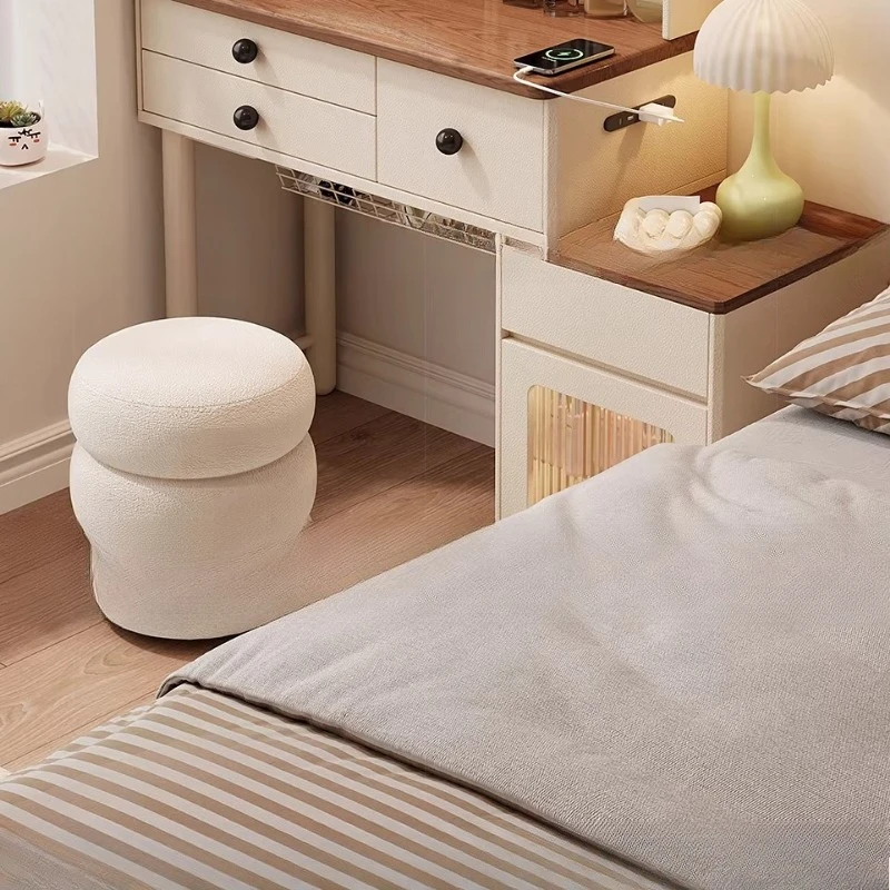 

Solid wood dresser storage cabinet integrated with makeup mirror small makeup table