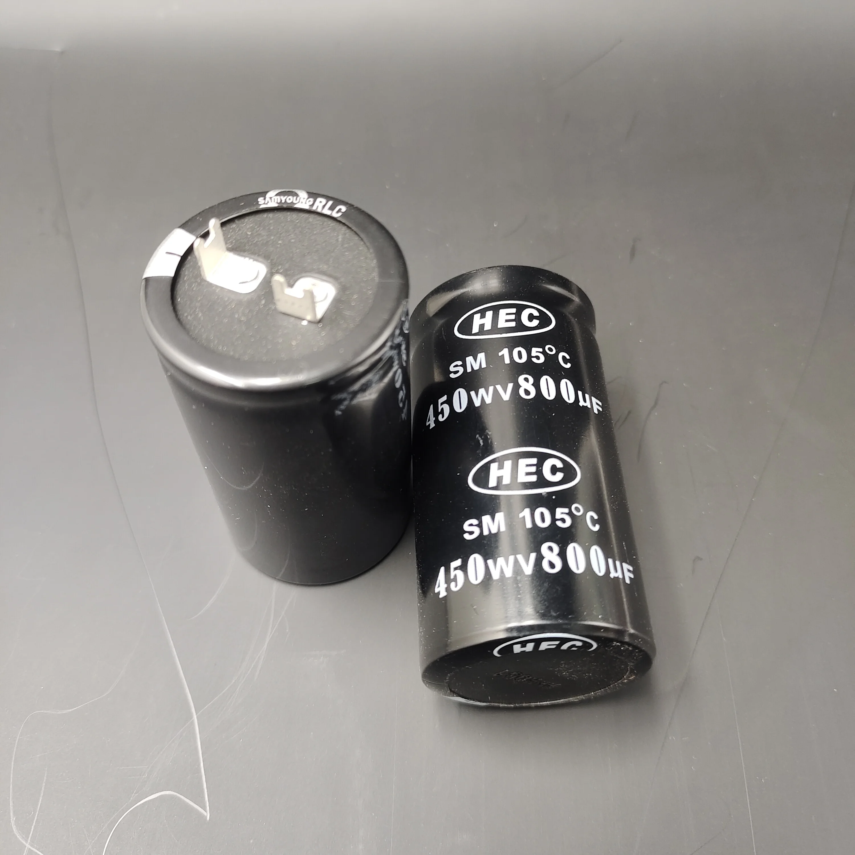 

Brand-new genuine HEC 450v800uf AIWA 450V 820UF electrolytic capacitor, spot original box