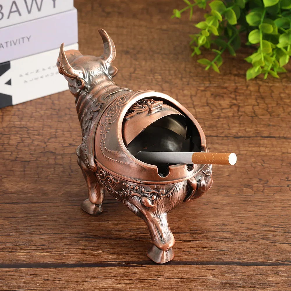 Ashtray Home Living Room Creative Cow Ashtray Light Luxury Retro Cover Anti-drop Anti-fly ash Smoke Flavor Ornament