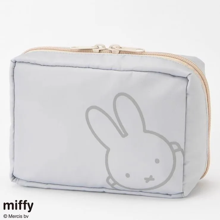 빨간색