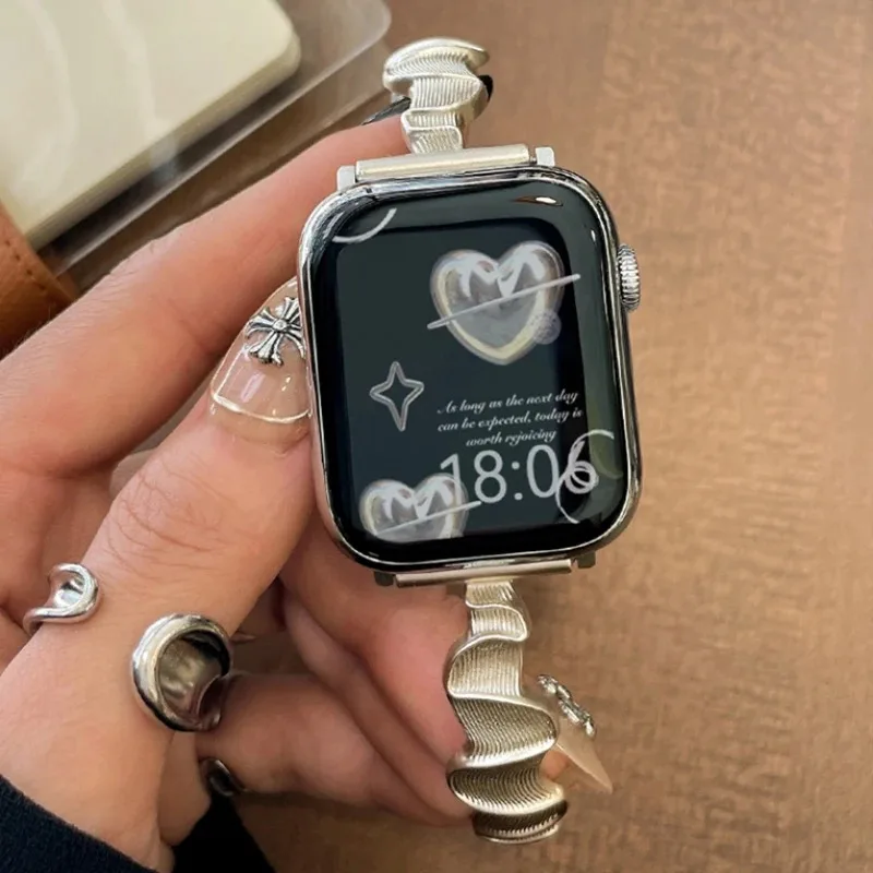 

Роскошный металлический волнистый браслет-ремешок для Apple Watch 8 7 6 5 4 3 2 SE Ultra Fashion Lady Band для iWatch 41 мм 49 45 44 мм 42 40 38 мм