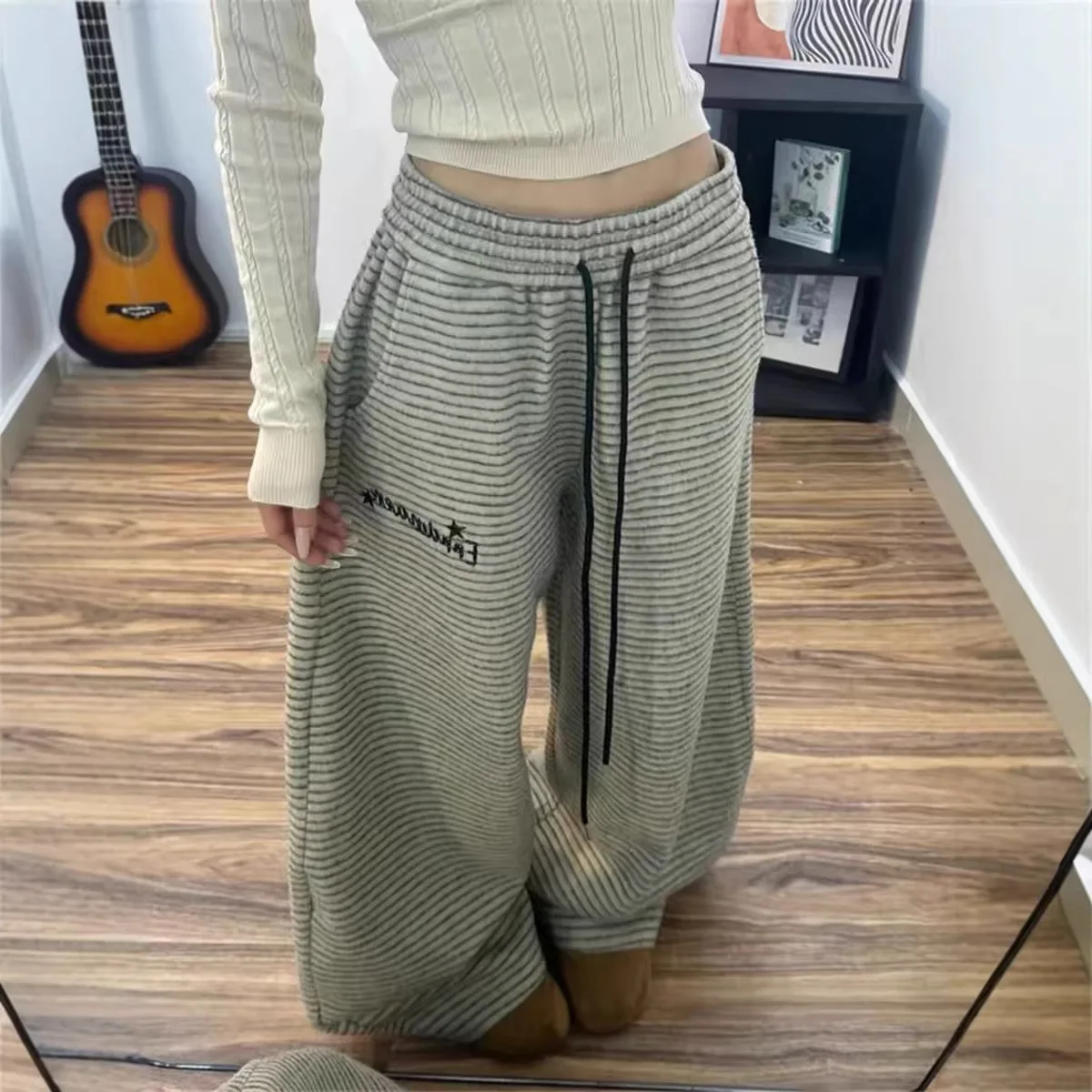 

Autumn and Winter Retro Striped Curved Knife Casual Pants for Spicy Women Loose and Thick Wide Leg Pants