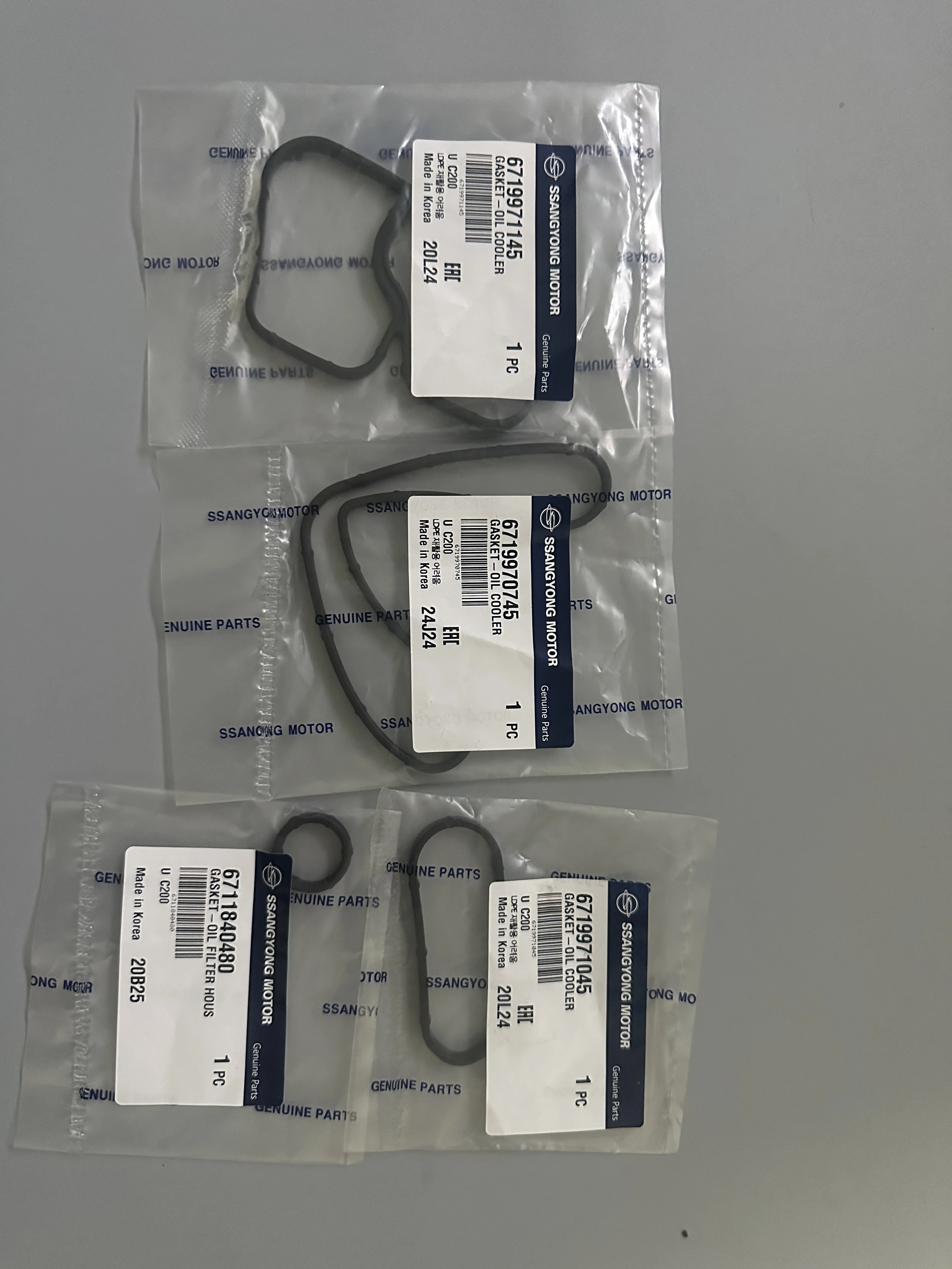 

Oil Cooler Gasket 6719971145 6719970745 6719971045 6711840480For Ssangyong Actyon Actyon Sports Rexton Rodius/Stavic Korando C