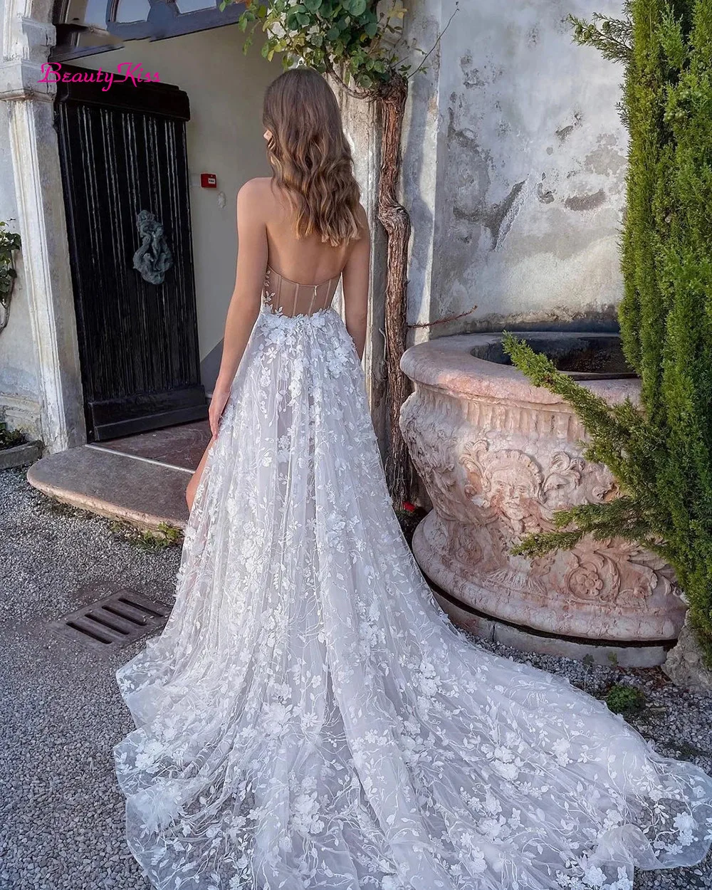 Robe de mariée en dentelle fendue sur le côté, style Boho, coupe trapèze, motifs floraux 3D