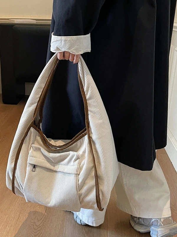 

Casual Velvet Tote Bag Single oulder Wide Strap Corduroy Bag Leisure Commuting Bag Student Class Outing Lightweight Cloth Bag