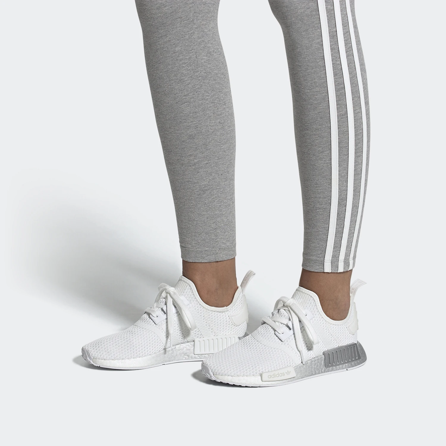 

Официальные оригинальные женские дышащие кроссовки Adidas с тремя полосками и низким верхом FU9350