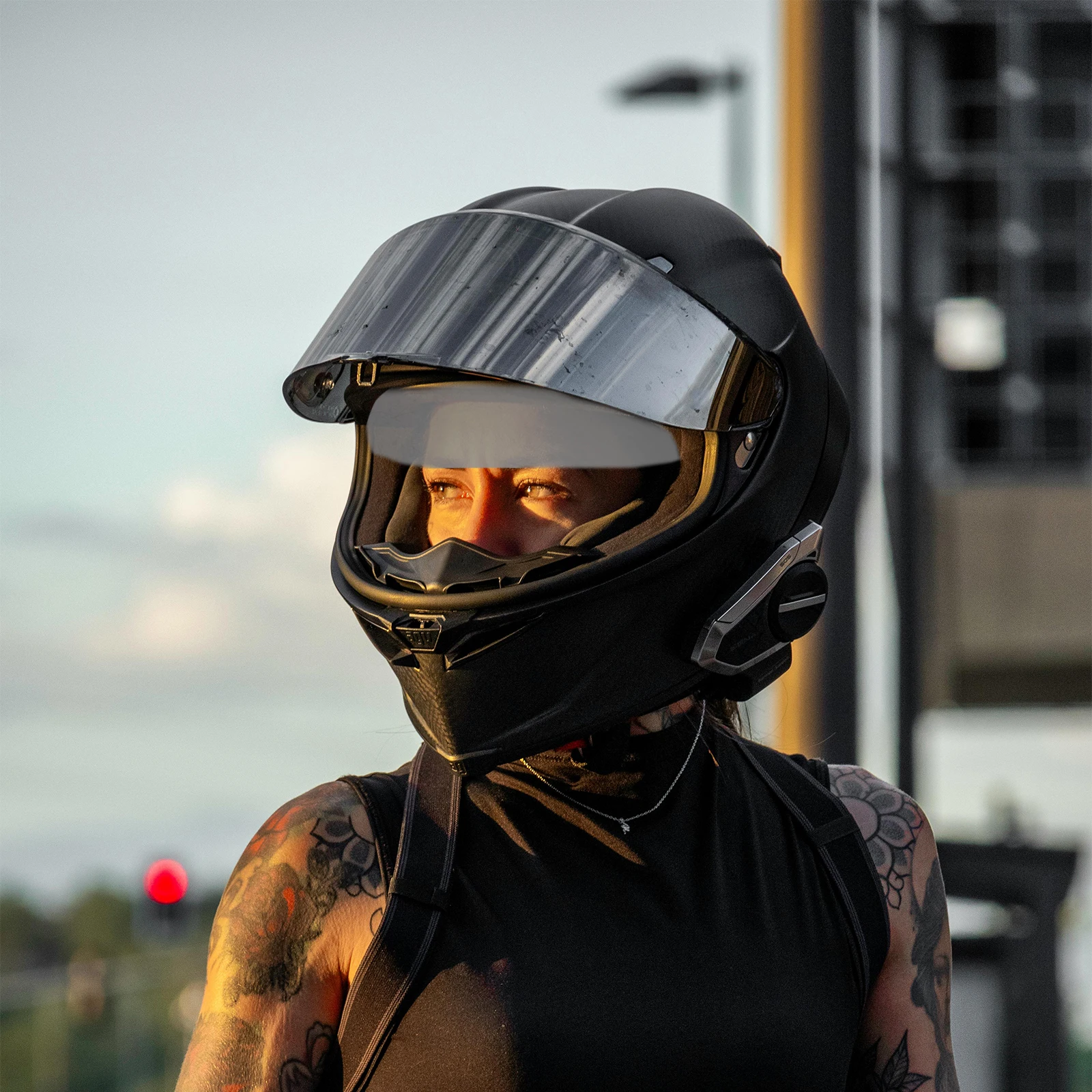 

Rainproof Film Motorcycle Shield Replacement Anti-fog Visor Protective UV Helmets Film Clear View Riding Safety