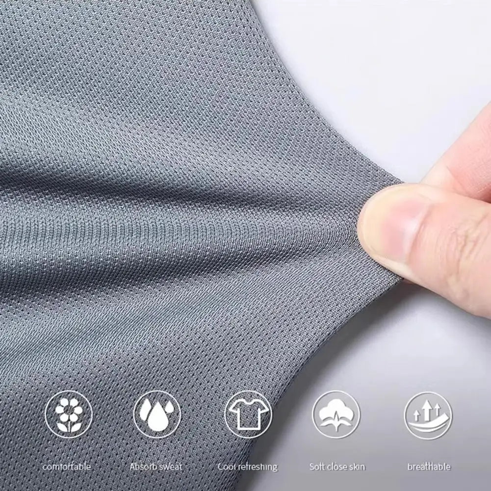 

Men Tracksuit Set Comfortable Gym Attire Men's Quick-drying Sportswear Set with Round Neck Tee Shirt Elastic Waist for Active