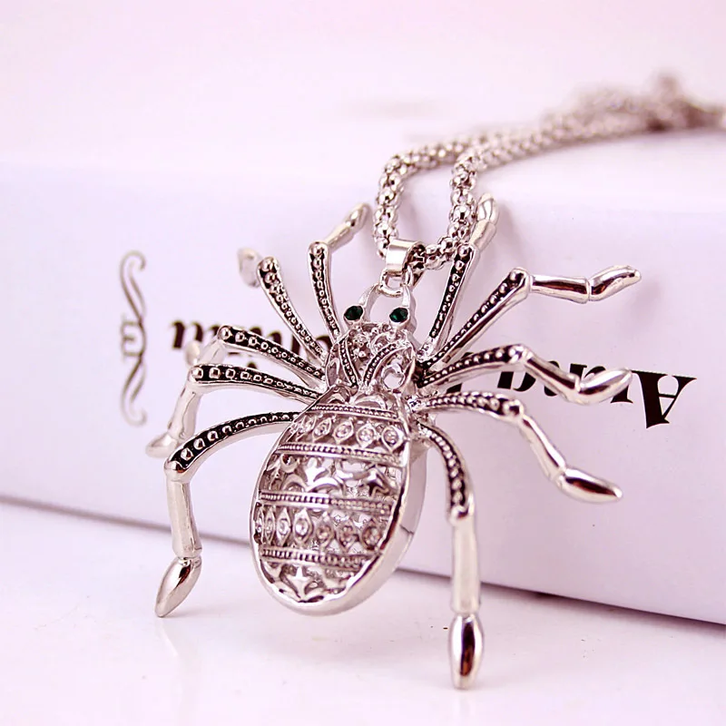 Exquisite Personality Hollow Out Spider Necklace Long Bohemian Crystal  For Women Gift Necklaces Pendants X611