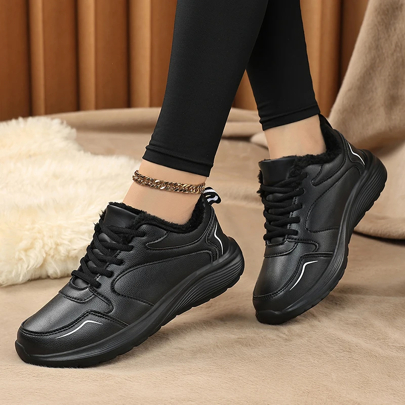 Autumn and Winter Women's Shoes, Outdoor Sports Shoes, Women's Shoes with Added Velvet and Thickened Insulation, Low-Top Snow Sports Shoes, Short Boots for Outdoor Wear, Winter Sports Shoes, Lace-Up Travel Shoes