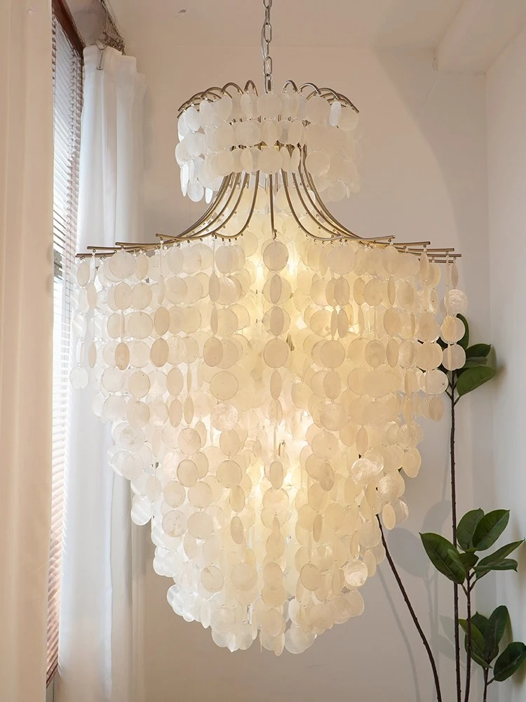 2026 New French Cream Shell Led High-end Restaurant Creative Living Room E27 Retro Bedroom Romantic Wind Chime Lighting Fixtures
