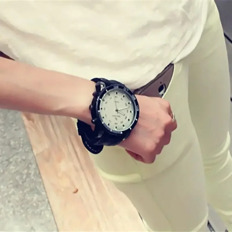 ساعة يد تايمز للجنسين للنساء والرجال، ساعات رياضية خارجية، ساعة كوارتز عصرية كبيرة الحجم بقرص دائري