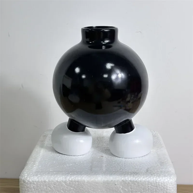 彫刻 リビングルーム装飾 テレビキャビネット ホームデコレーション クリエイティブ漫画 ブラックミッキー 花瓶 オフィスデスクトップモデル ギフト