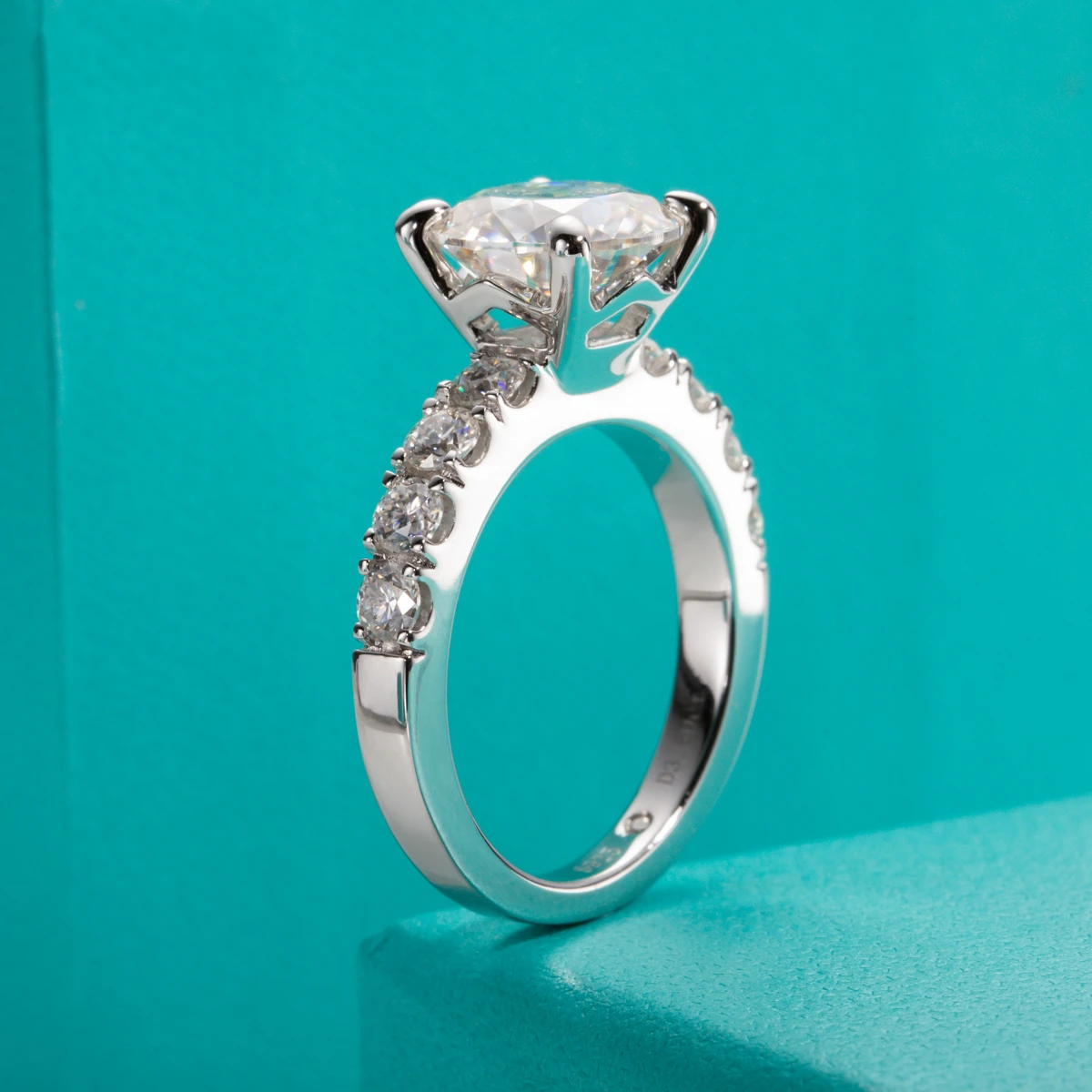 

Xiqi Jewelry 4.3cttw D Color Moissanite Ring 925 Sterling Silver Jewelry 18k Gold Plated Lab Create Diamond Wedding Ring Gift