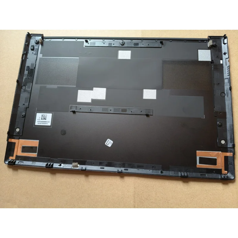 Novità per Lenovo ThinkPad Z16 Gen2 D cover inferiore nera