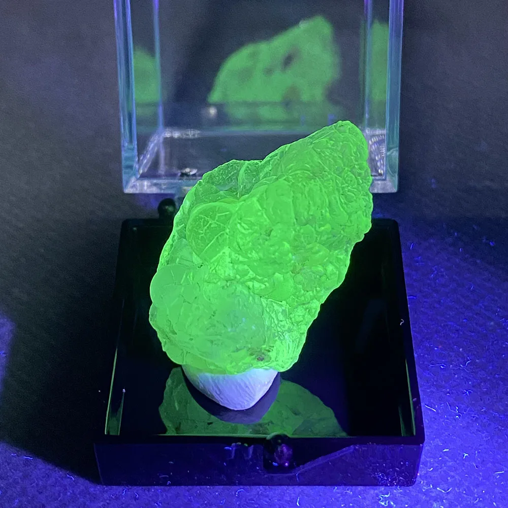 

100% natural Mexico Fluorescence Hyalite (Glass Opal) mineral specimen quartz + Box size:35*35*35mm