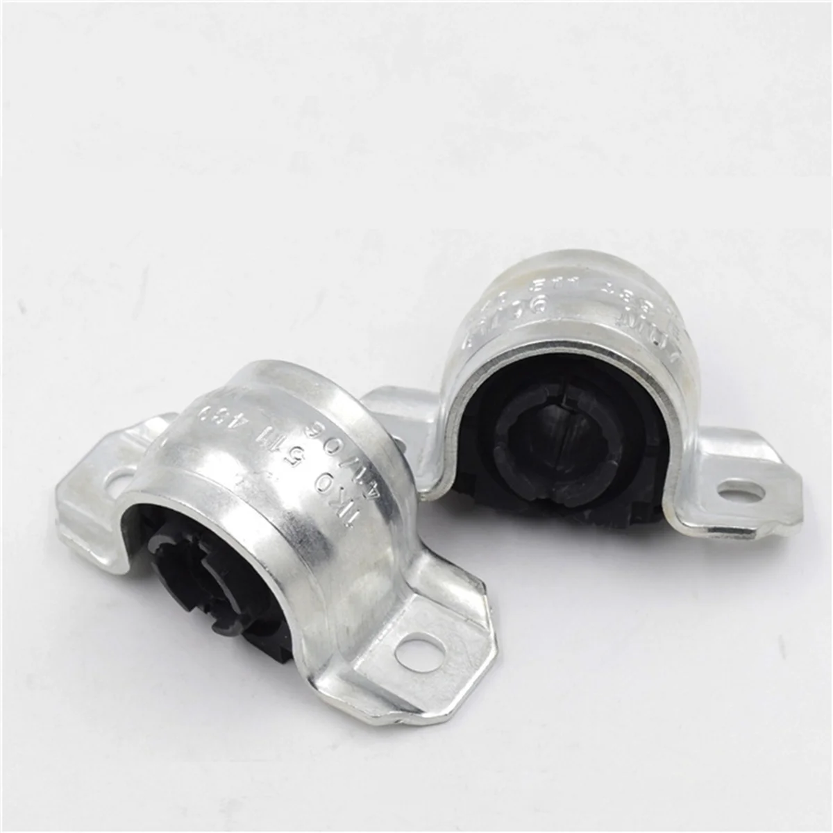 Front Stabilizer Bar Bushing 1K0411333B 1KD411314B 1K0411335B 3C0411 for Volkswagen Tiguan Passat Audi Q3, 2PCS