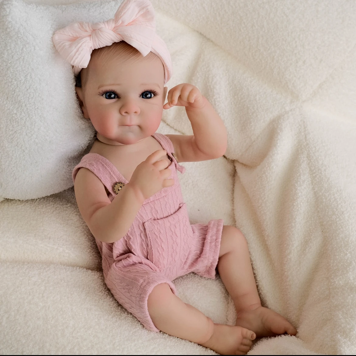 Bambola rinata realistica da 19 pollici Ragazza neonata Bettie realistica con morbida pelle in vinile Vene dipinte a mano e ciuccio magnetico