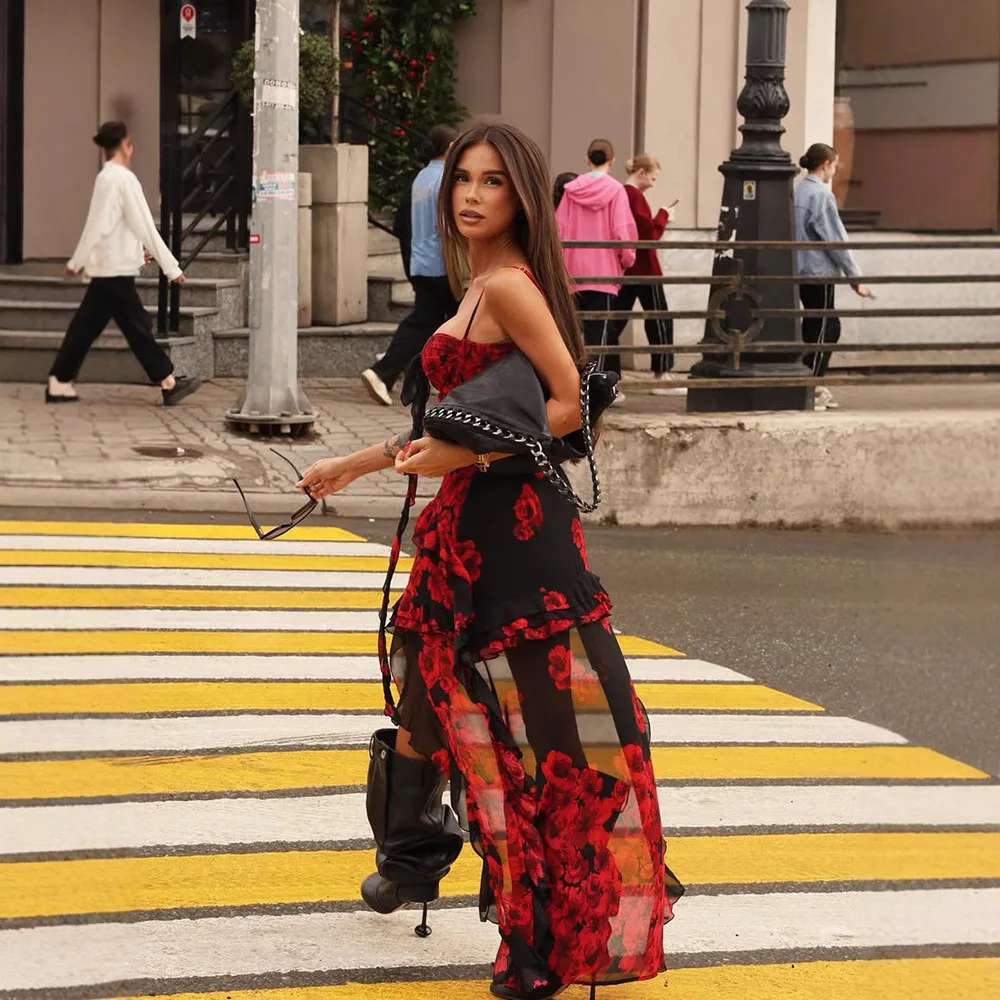 2025 neue Romantische Rose Print, Figurbetontes Kleid Sexy Streetwear Kleid Spiel Leder Stiefel Party Kleid Asymmetrische Mesh Saum Bodycon