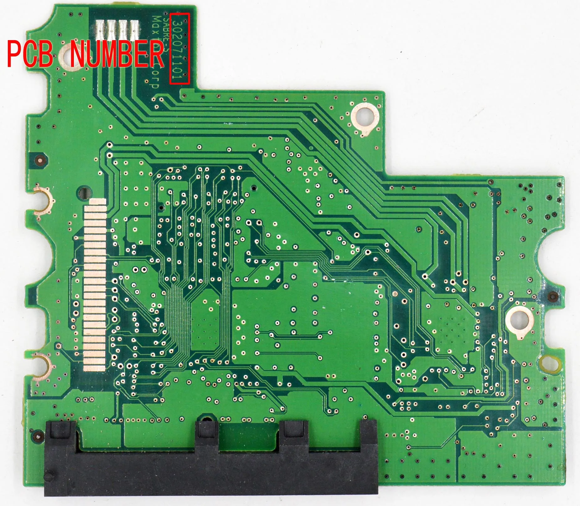 Maxtor Desktop SATA Hard disk circuit board BOARD NUMBER:  302071101 / MAIN CONTROLLER IC : 040125400