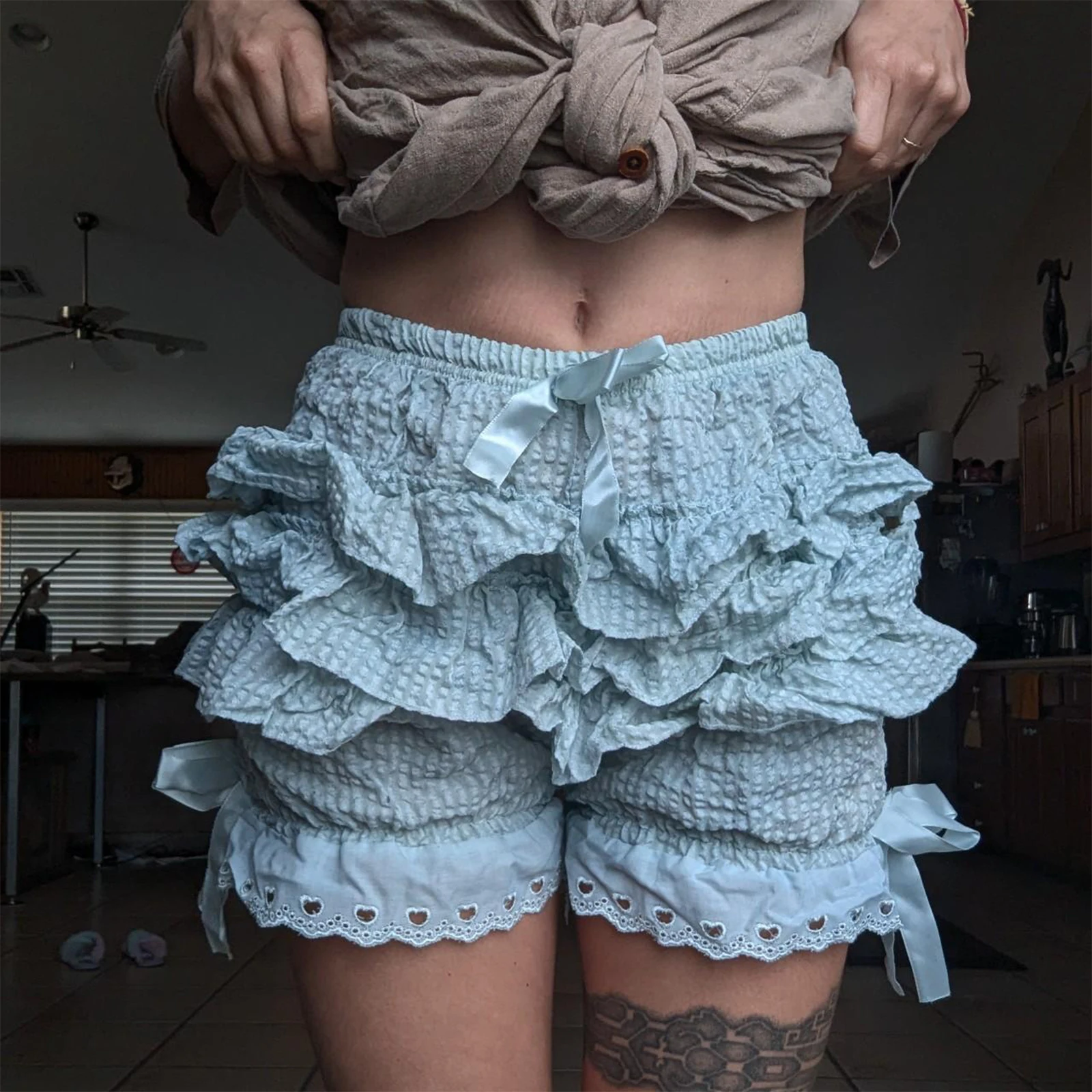 Gaono Kawaii Women’s Layered Ruffle Shorts Elastic Waist Solid Color Bow Front Bloomers Lace Trim Shorts Y2K Vintage Streetwear