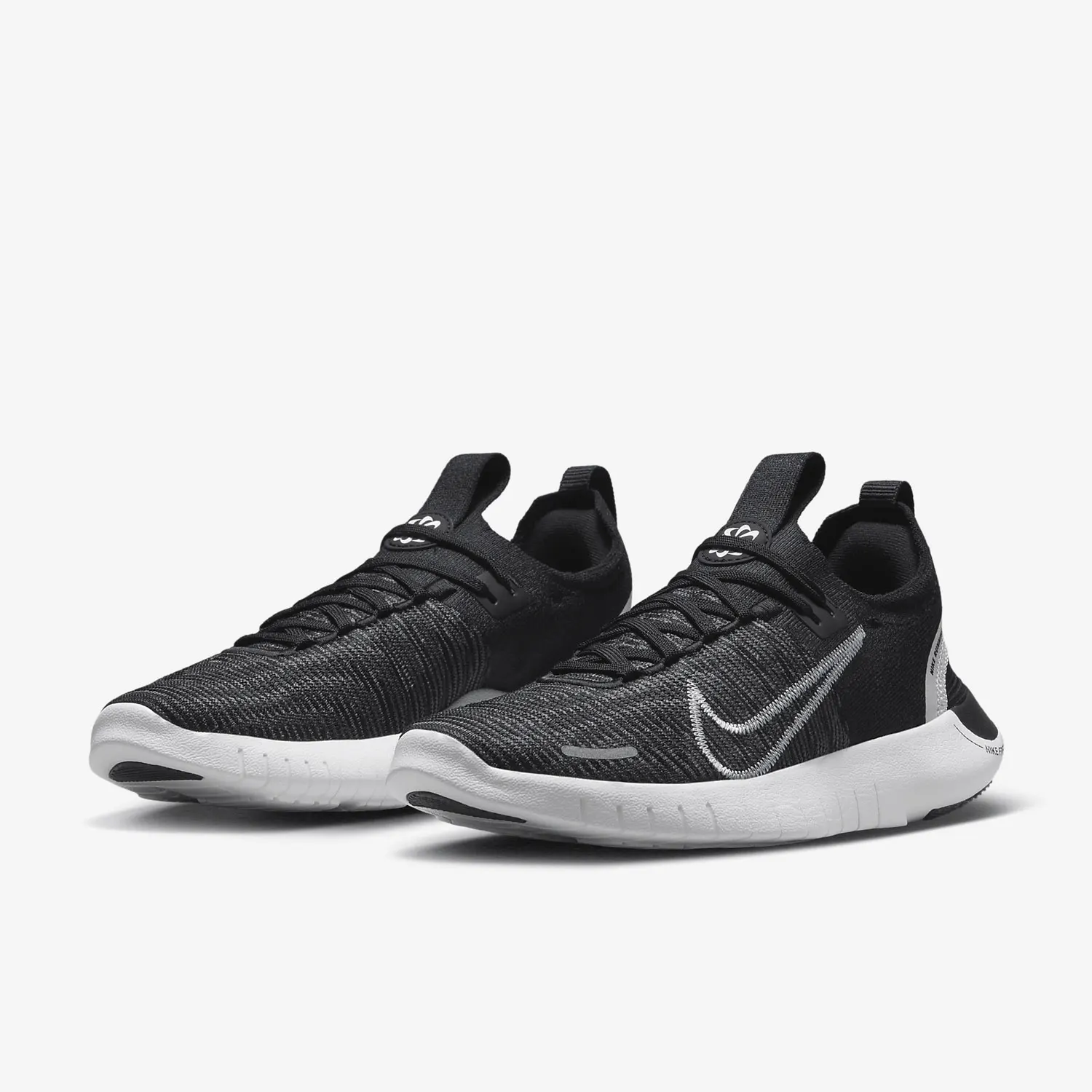 

Женские низкие кроссовки Nike Authentic Free RN Next Nature DX6482-002