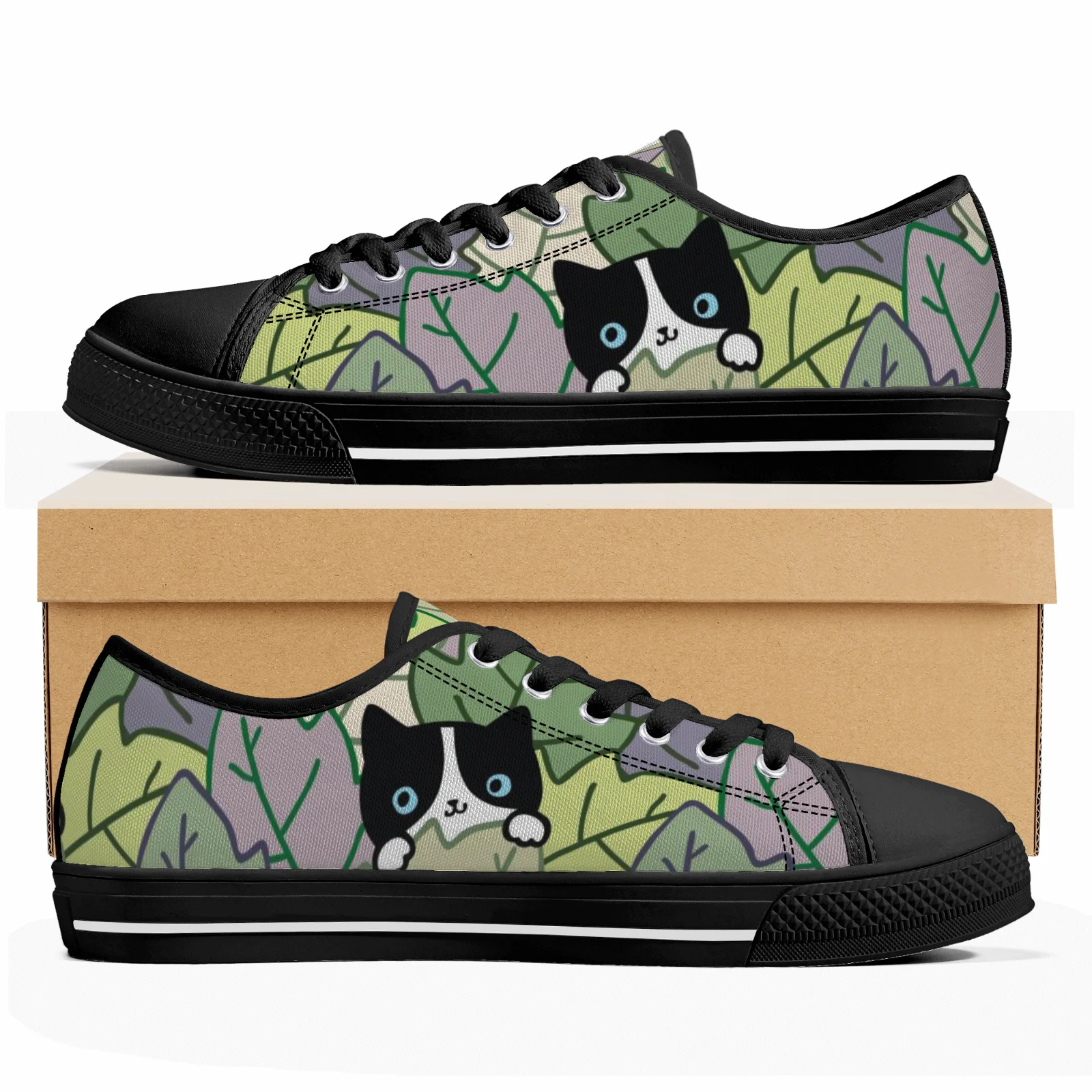 

Customized Cartoon cat low-top canvas shoes for boys and girls vulcanized sports shoes for school casual sneakers
