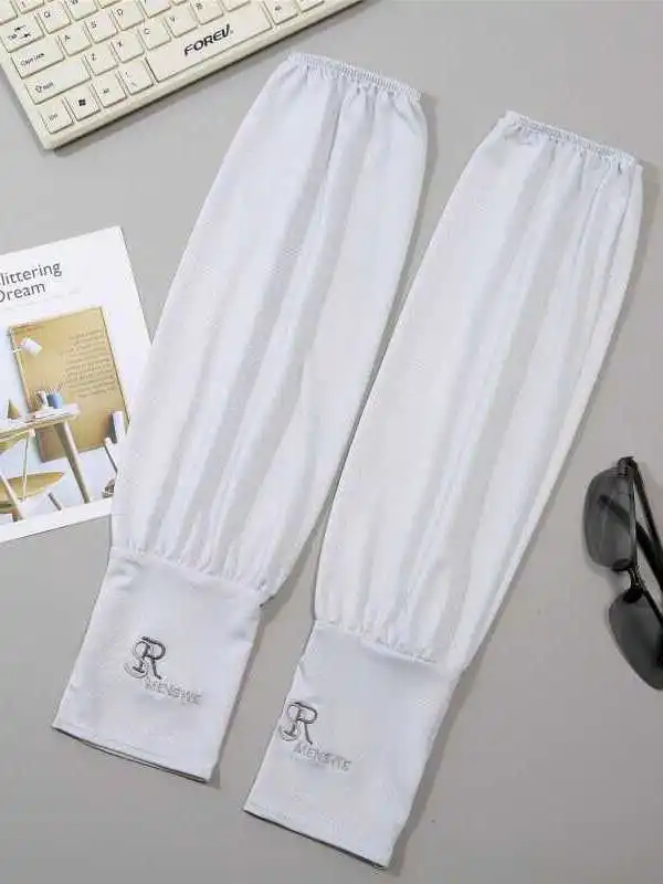 Men's Ice Silk Arm Covers - usage example