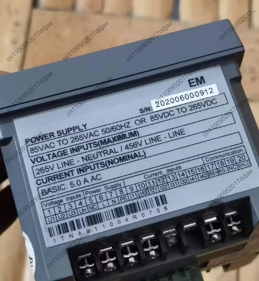 1 قطعة قاطع الدائرة الجديدة 140M-C2E-C10 140M-C2E-C16 140M-C2E-B40 140-C2E-B10