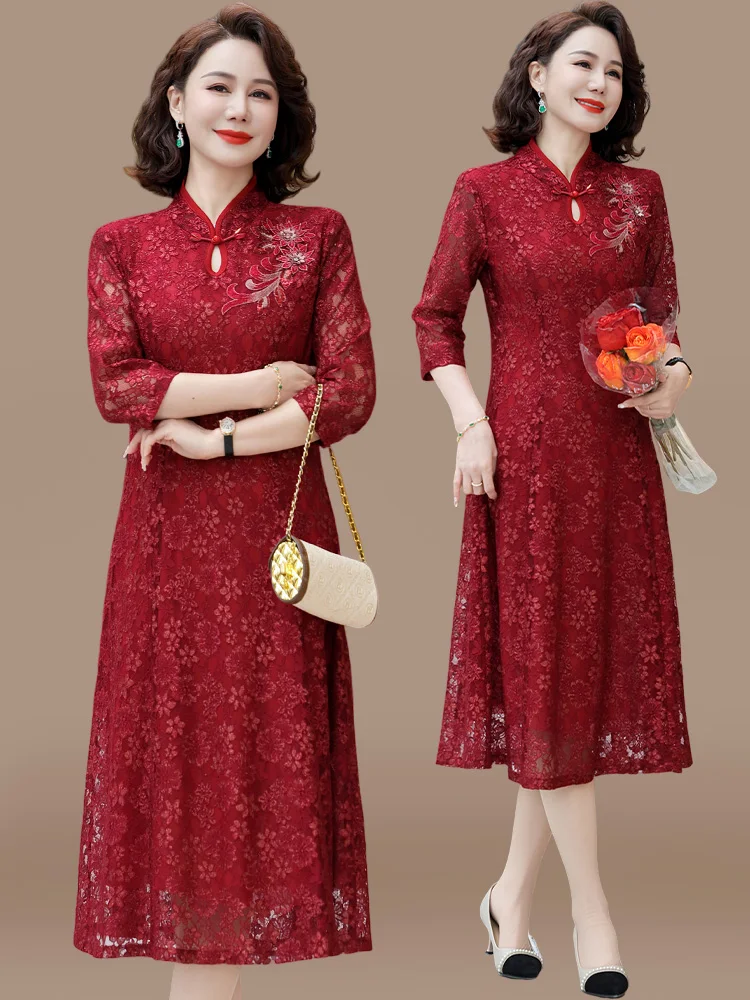 

Новое модное летнее платье-ципао миди 2025 года для женщин среднего и старшего возраста: комфортное, свободного кроя, цельное, традиционное китайское.