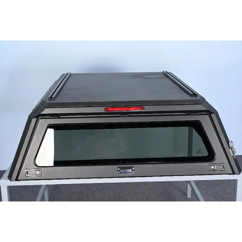 

Популярные водонепроницаемые алюминиевые крышки для кузова пикапов Isuzu D-MAX, Mazda BT50, Maxus T60/T90 с установкой без сверления.