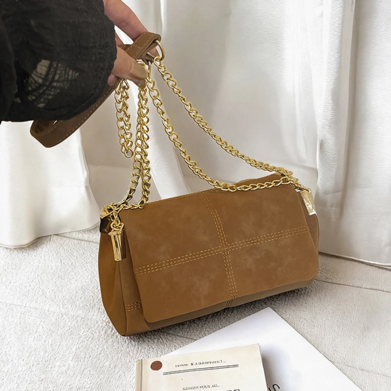

Women Shoulder Crossbody Bag Large Capacity Vintage Chain Tote Bag for Autumn Winter Fashion Trendy Stylish Purse