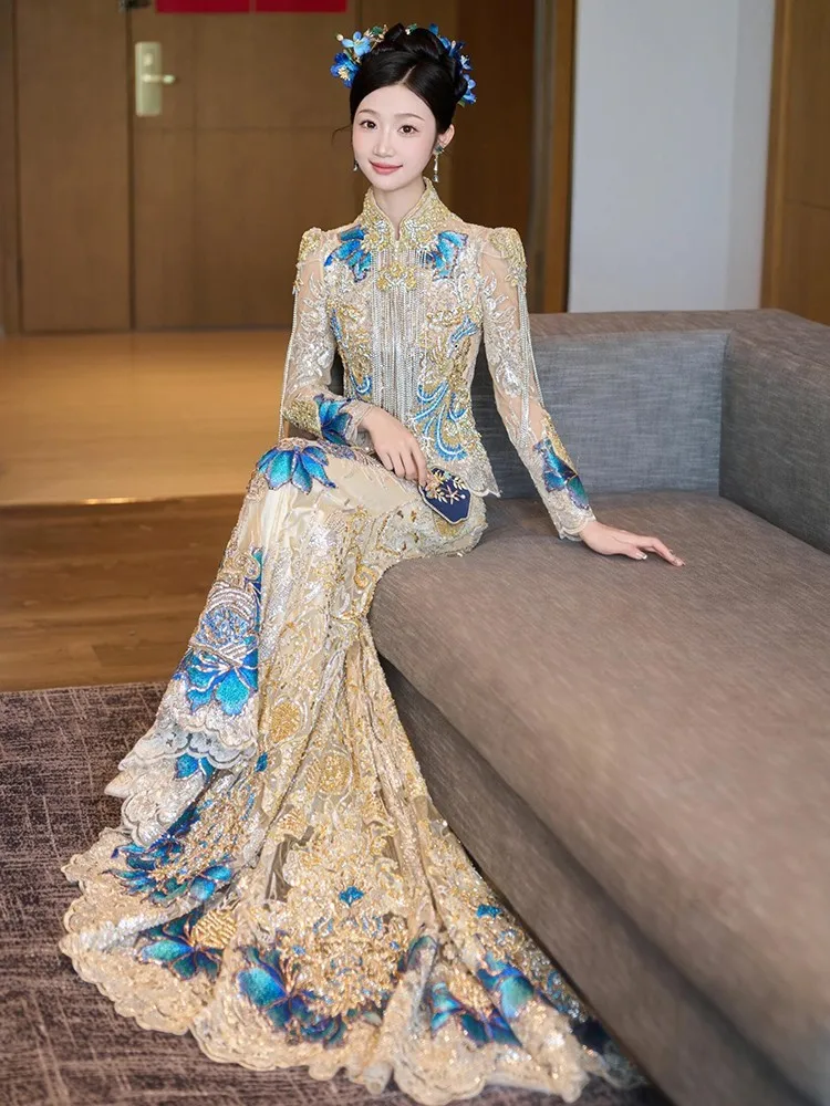 

The new golden fishtail wedding dress for luxurious and Chinese-style dragon Phoenix